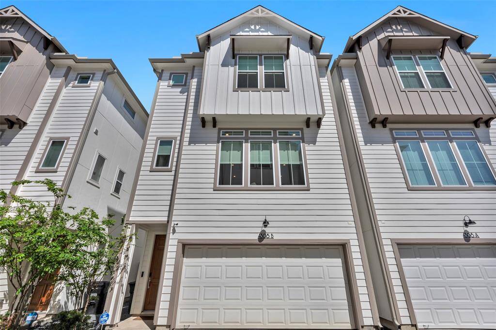 Front elevation view from the gated community driveway.