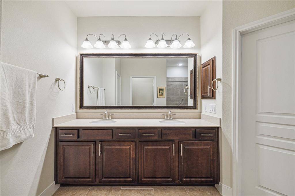 Double vanity