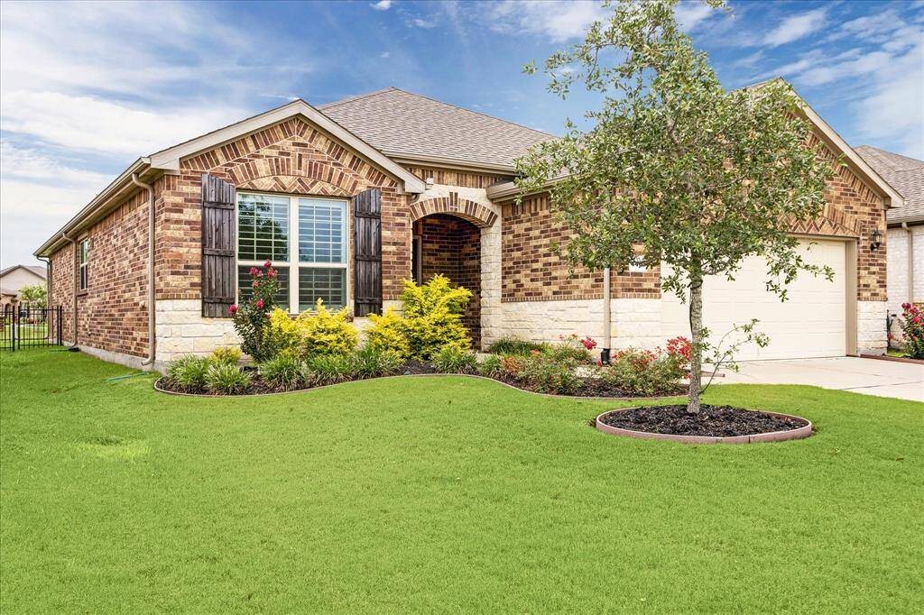 Pristine home with lots of upgrades is ready for you!