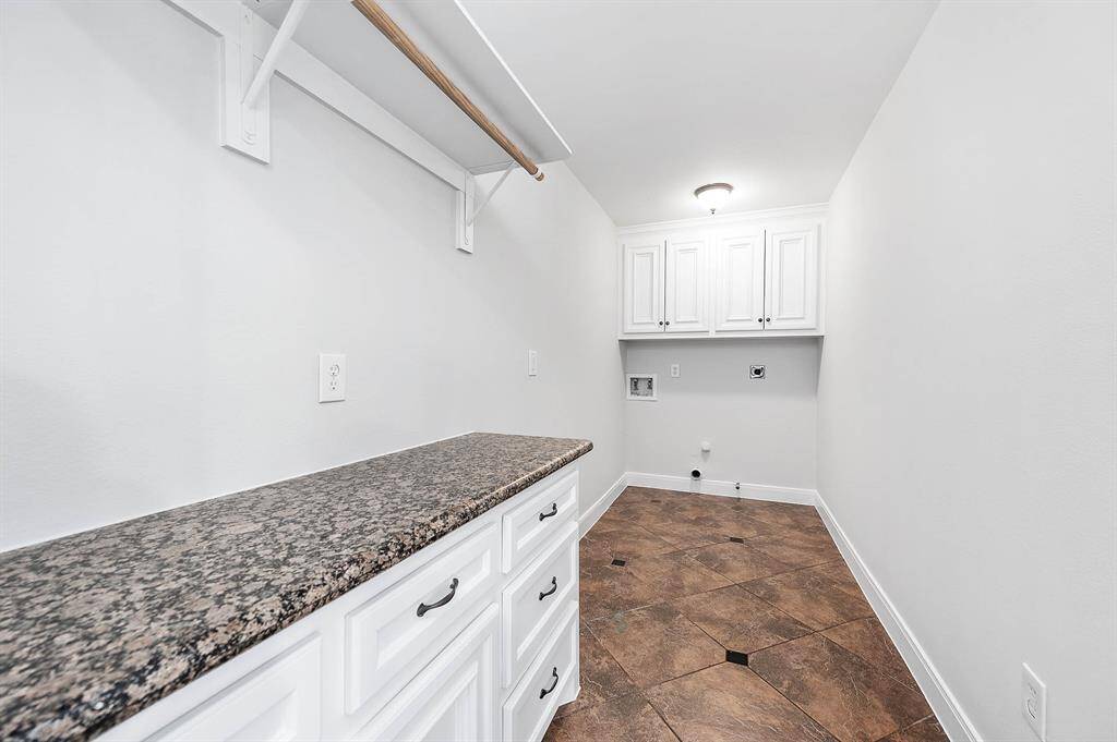 Oversized indoor utility room