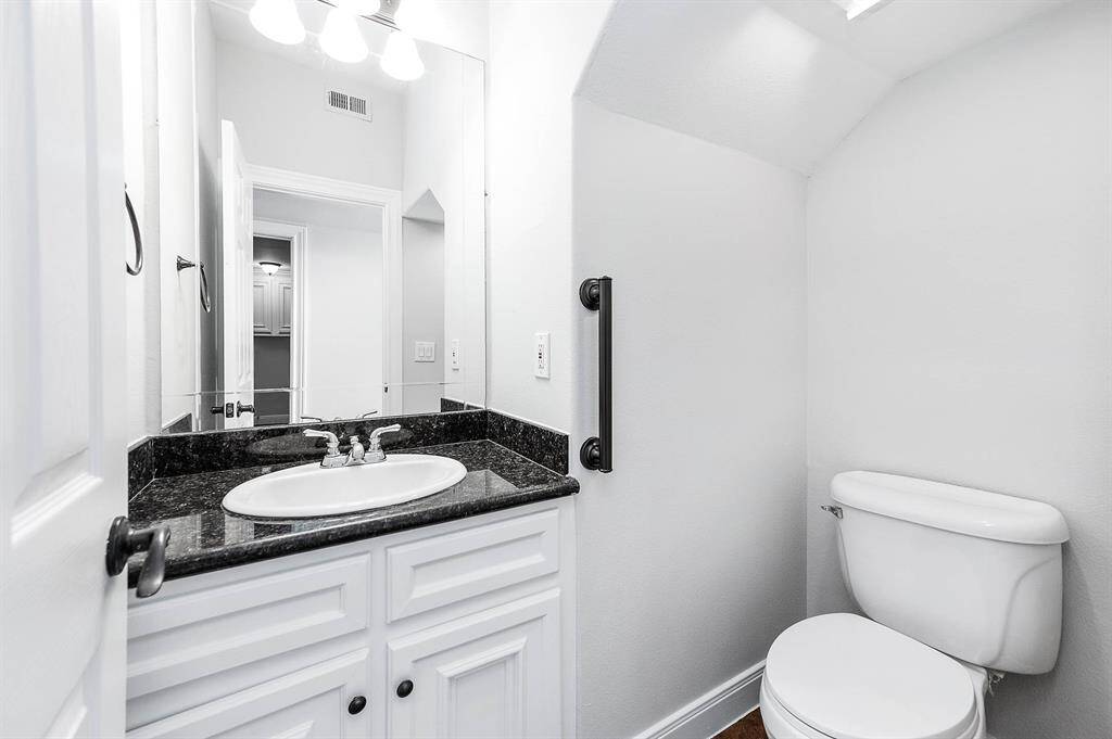 Half bath down stairs