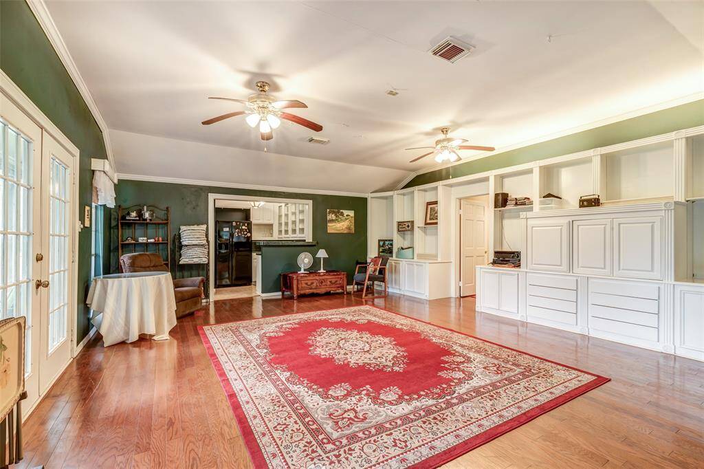 Massive game room (16x22) with wet bar/kitchenette and full bath