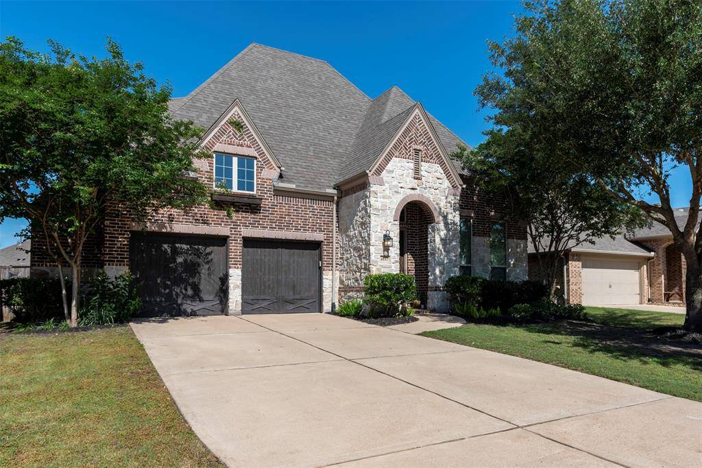 Welcome to your spacious and meticulously maintained Highland Home!