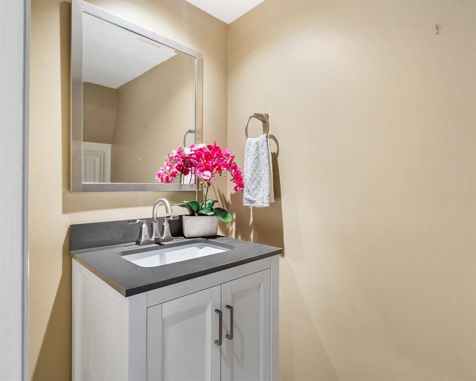 Adorable guest bath!