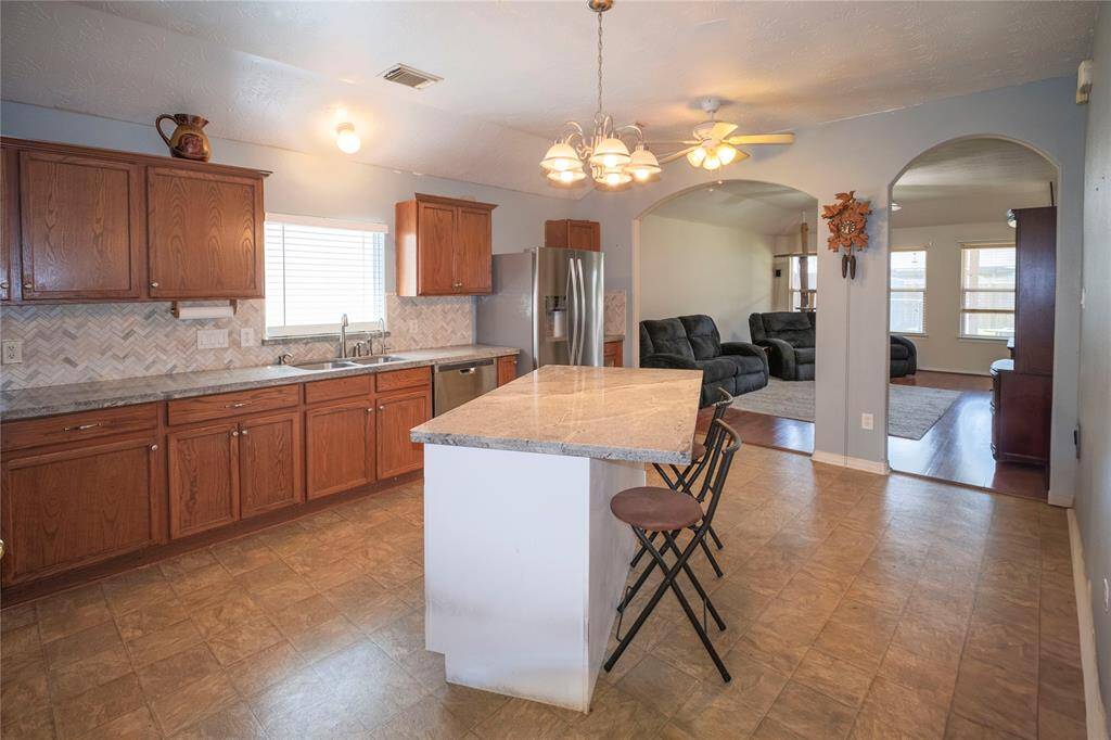 Spacious kitchen with island