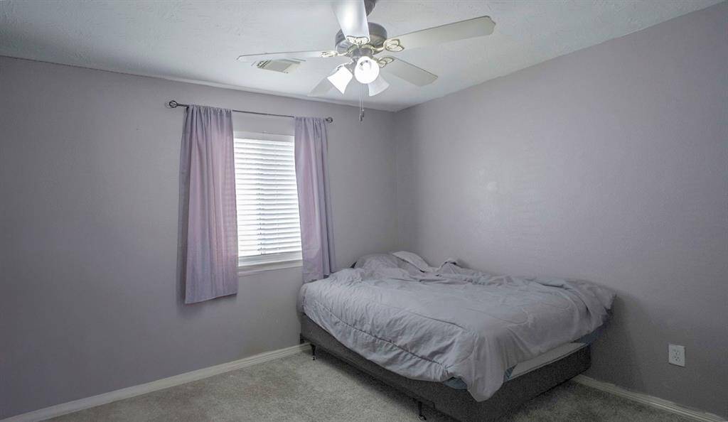 Front bedroom #1