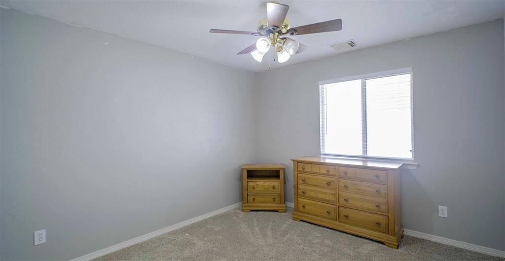 Front bedroom #2