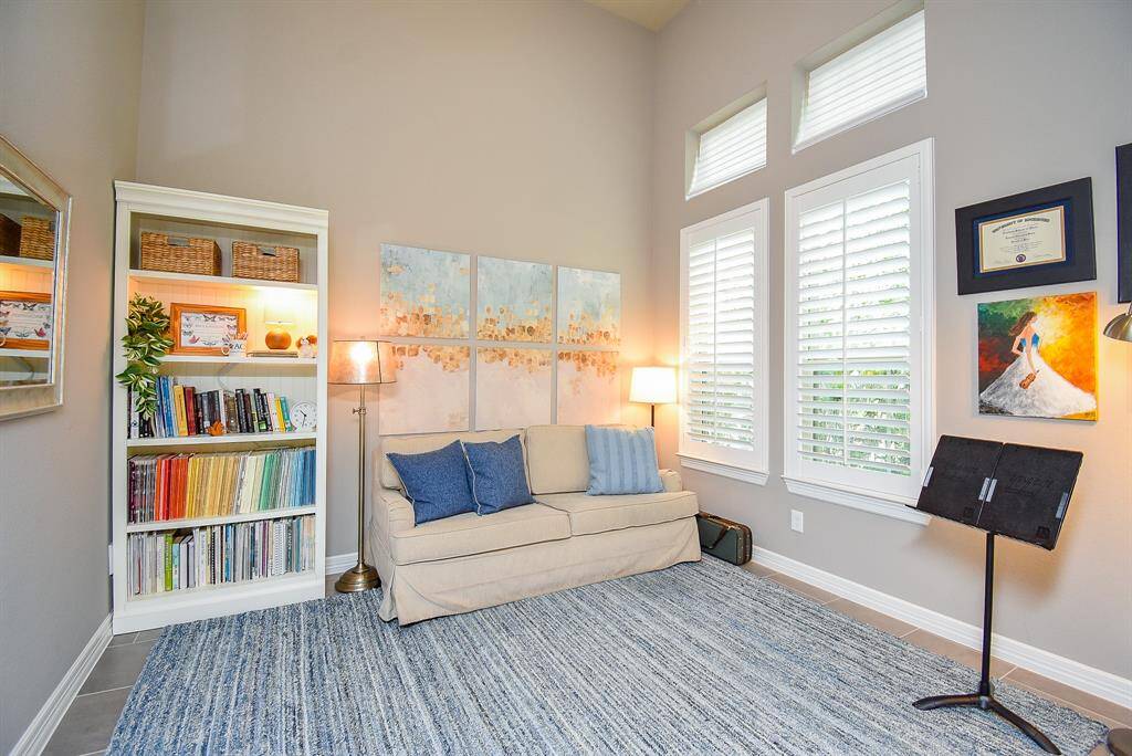 Multi-use room/Office/Flex space