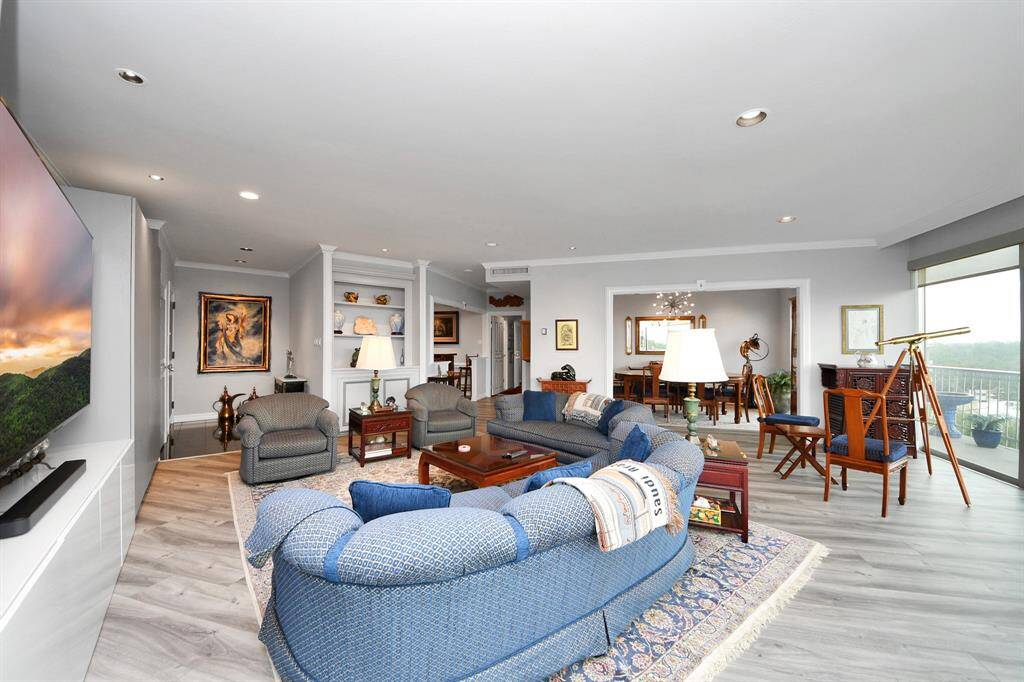 Perfect for entertaining and relaxation.
