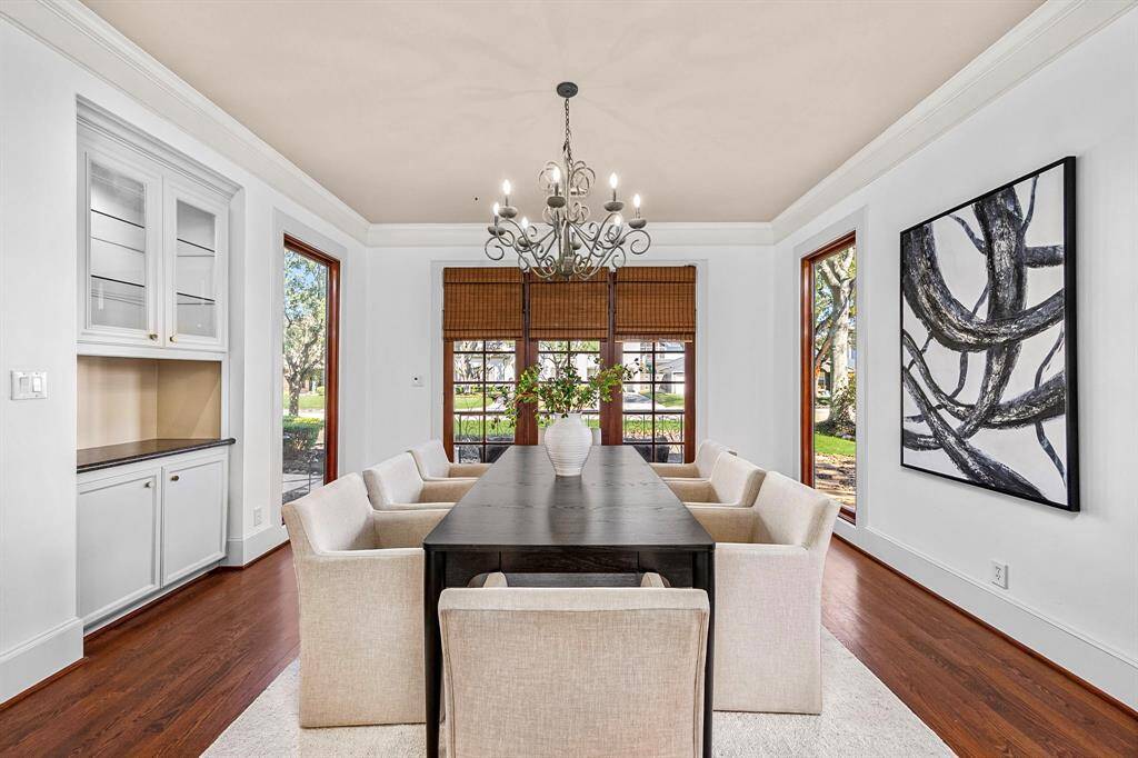 Formal dining