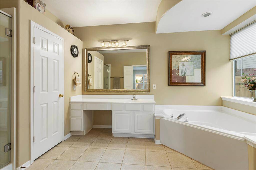 Vanity sitting space for getting ready