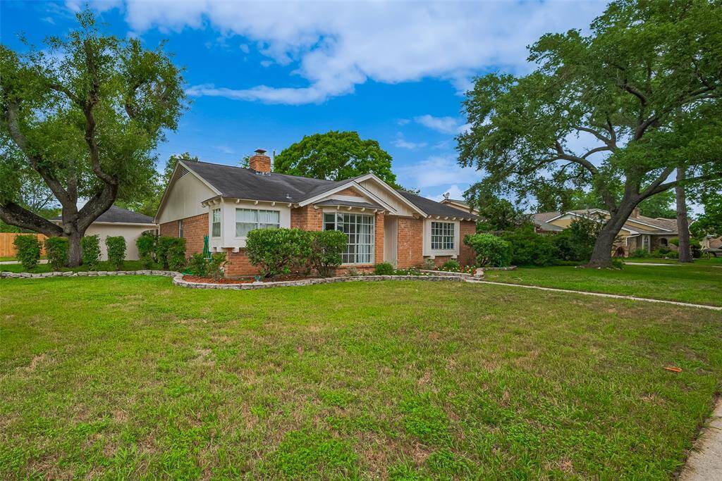Don’t miss your chance to own this stylish, move-in-ready home in a community that has it all!