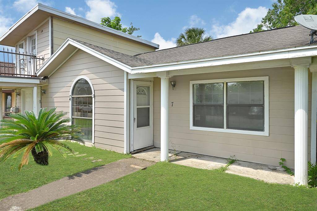 517 Pecan St