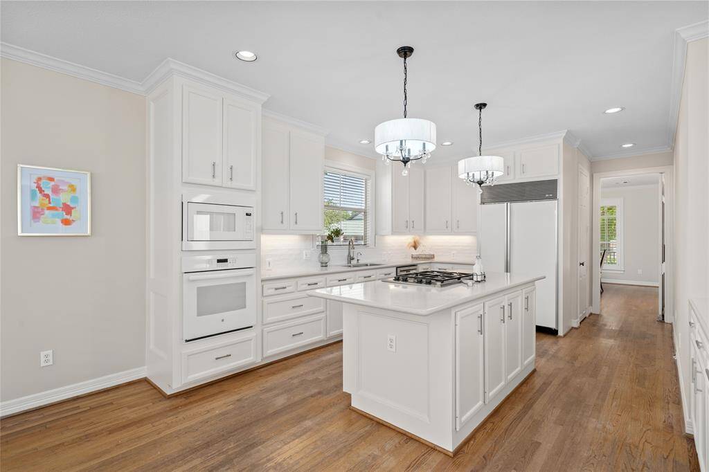 With a 2025 refresh, this kitchen hosts friends and family alike.