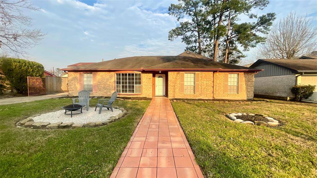 Welcome to this stunning home that perfectly blends comfort, functionality, and style! Situated in the desirable Shepherd Park Terrace neighborhood