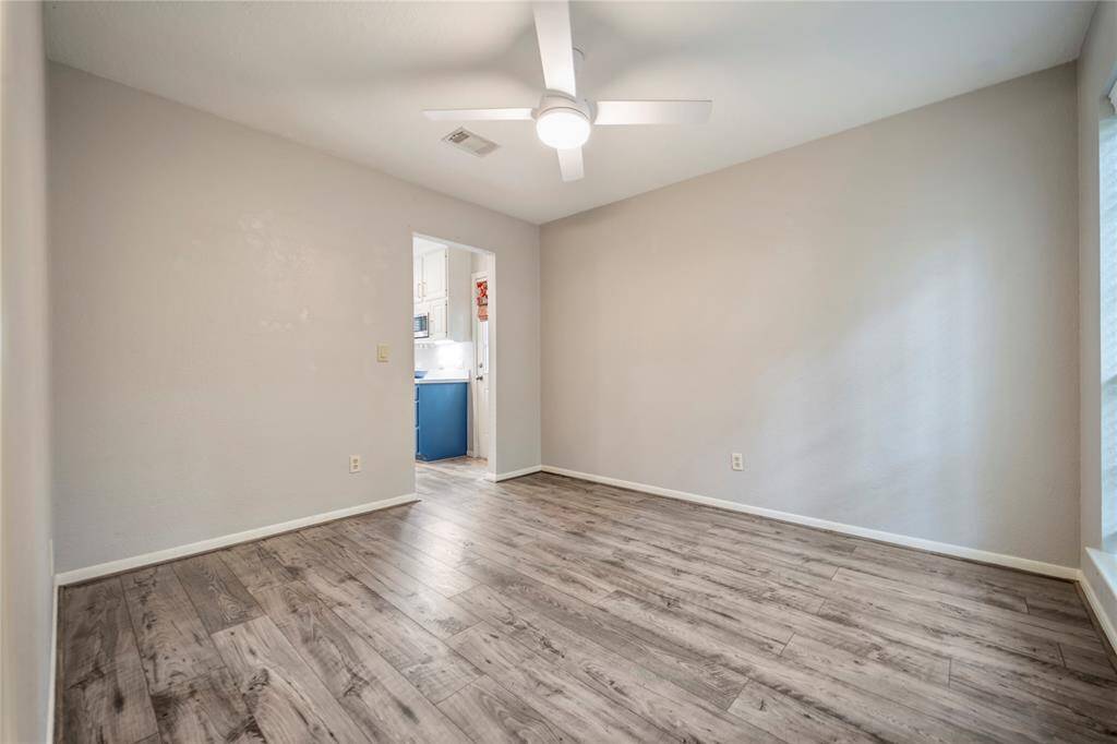 This would make a great office also.  All ceiling fans are remote control with timers also.