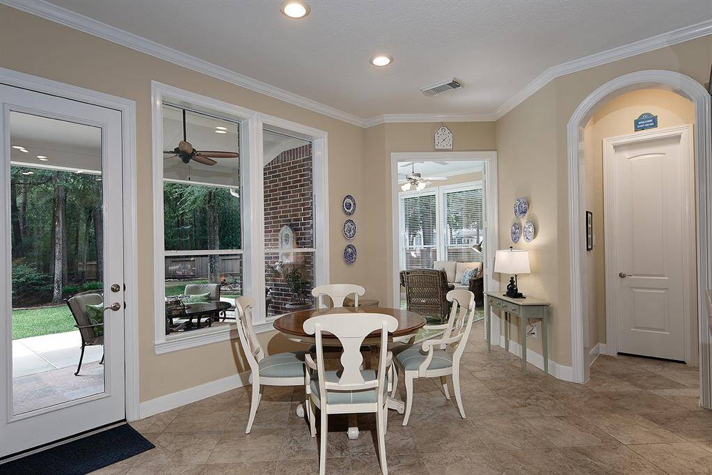 Casual dining spot has wonderful views to the outdoor patio and all the green beauty.