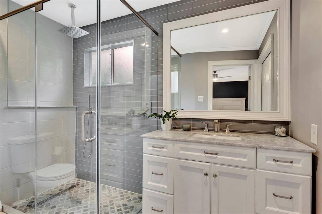 Primary Bathroom with Rain Showerhead
