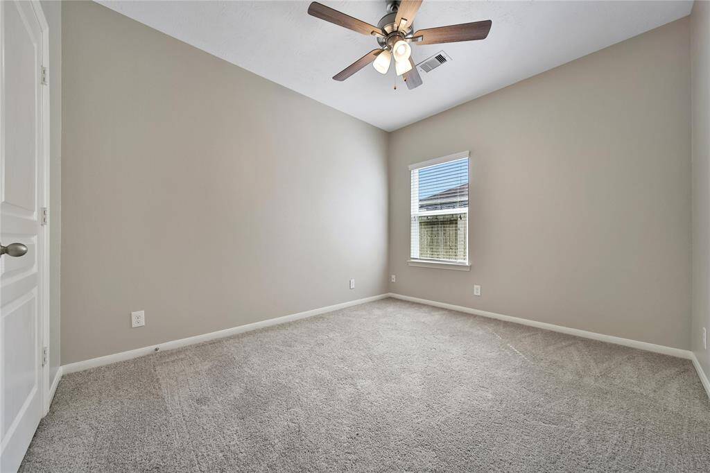 Guest bedroom 2.