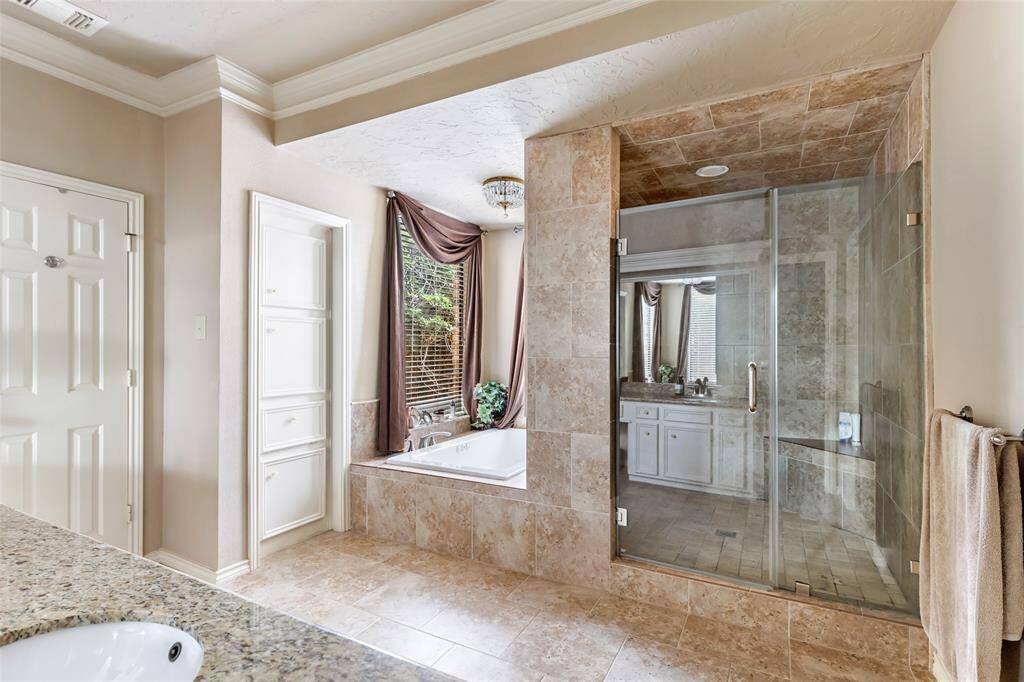 Primary Bathroom with Jetted Tub and Seperate Shower