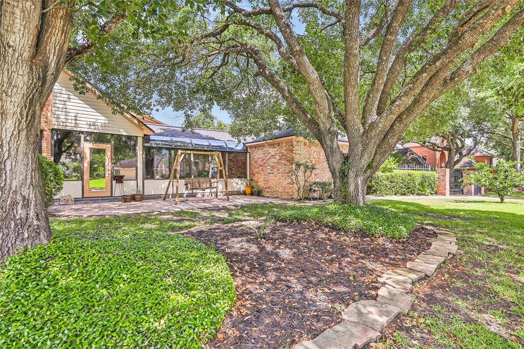 Side yard