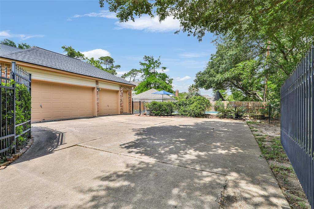 Driveway and 3 car garage