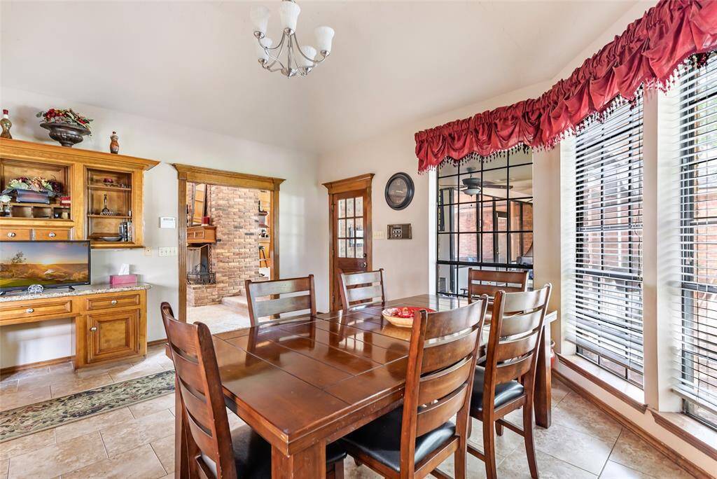 Breakfast Room