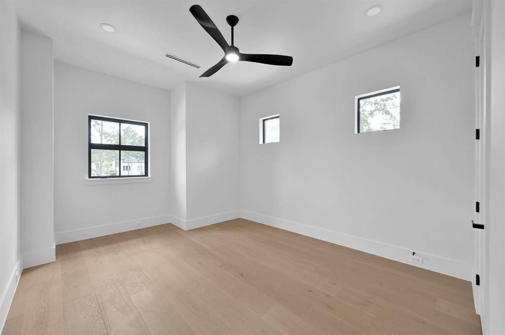 Fourth bedroom upstairs, all bedrooms have good space