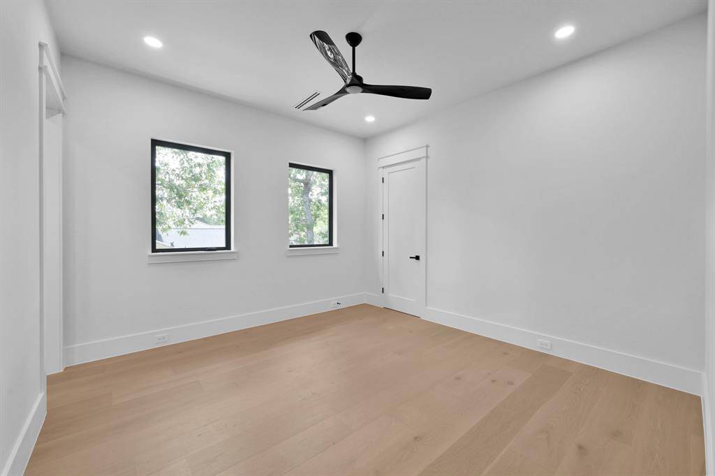 Fifth bedroom upstairs
