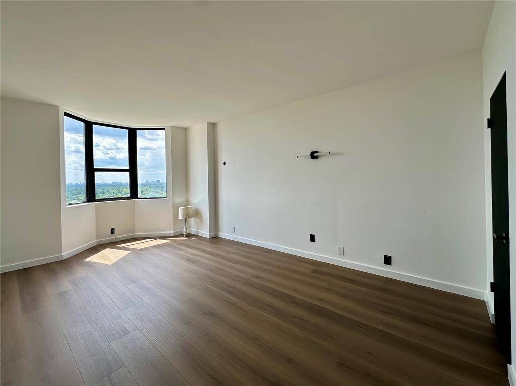 Primary bedroom - door view