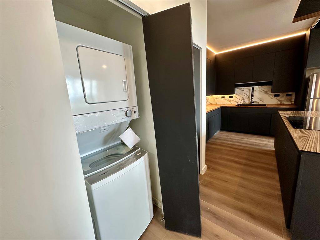 Stackable washer and dryer