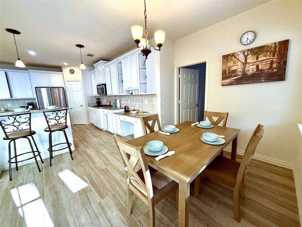 Breakfast area