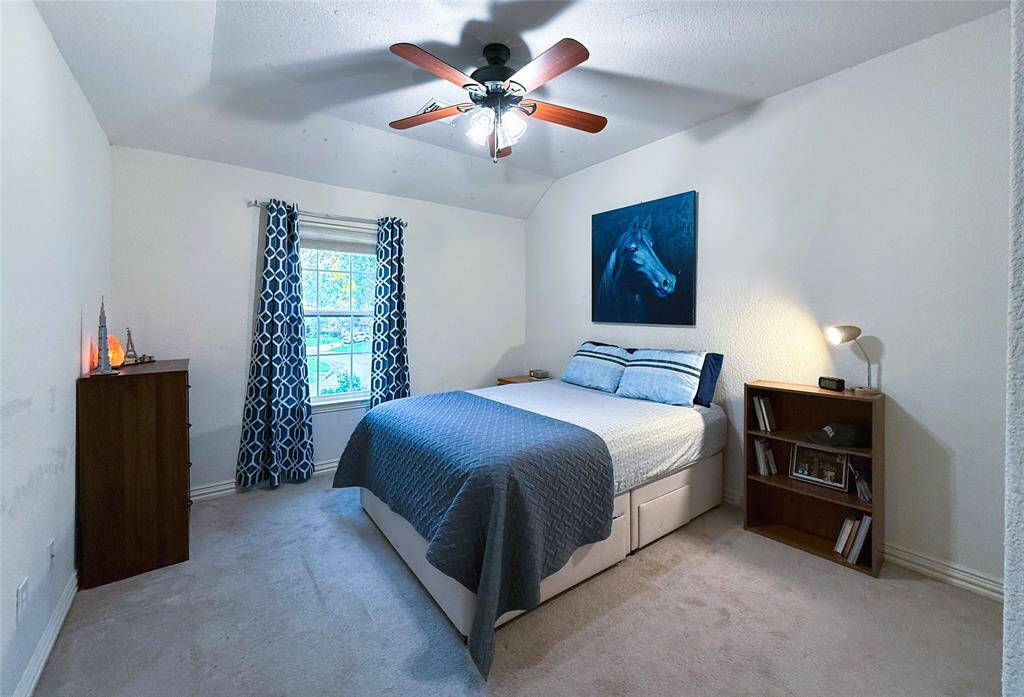 Upstairs 2nd bedroom
