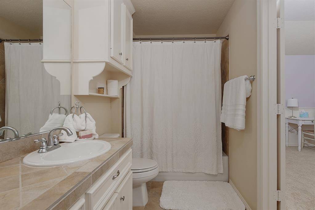 Bathroom #4