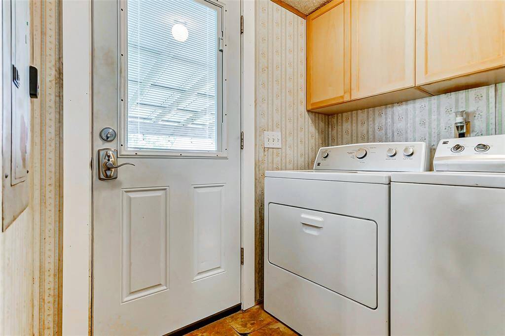 Entry to home & laundry room from the back porch.