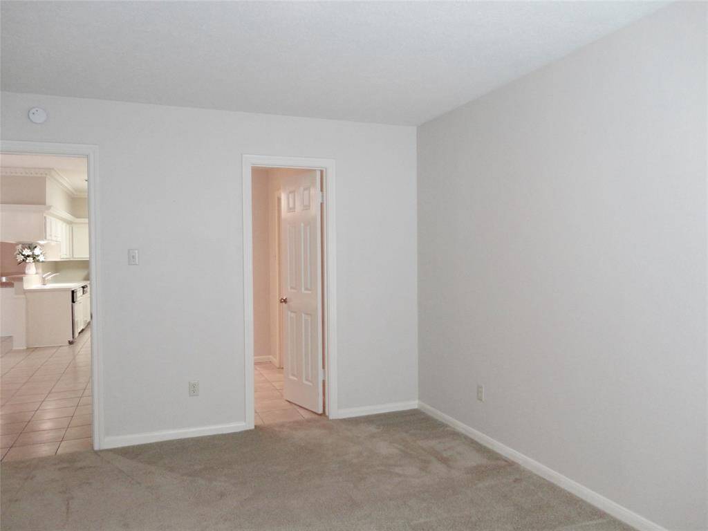 SECONDARY BACK BEDROOM... WITH DOORWAY TO BATH...