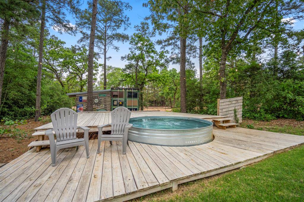 Surrounded by trees and nature, the Summer days will be so much fun around this Cowboy Pool.