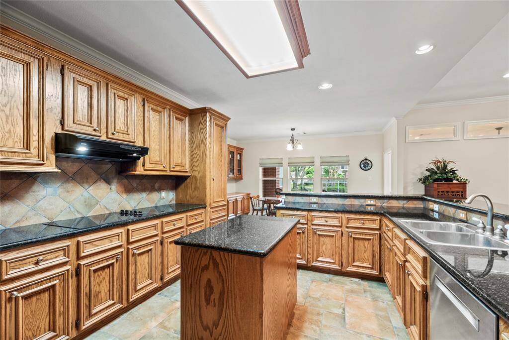 Your kitchen space flows seamlessly on gorgeous easy care tile. Abundant storage enhanced by designer hardware finesse. A chef's playground with room to create and entertain. You will love this space.