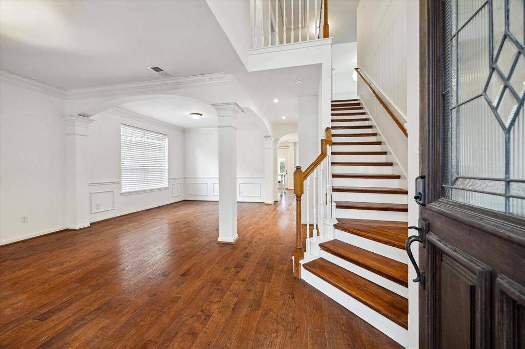 Upon entry, you are greeted with this stunning foyer.