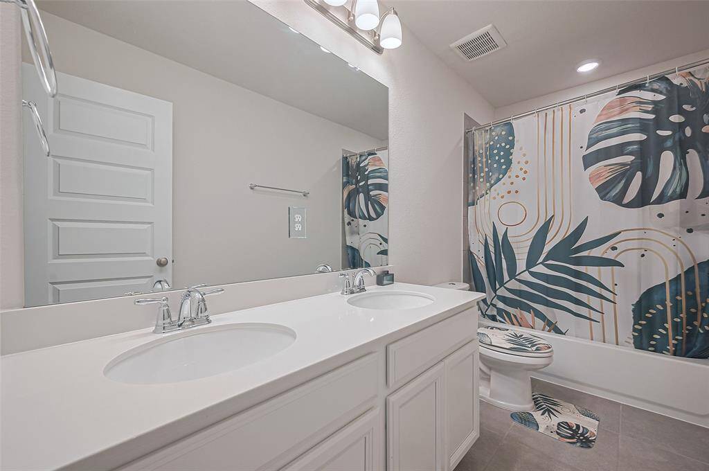 Upstairs Bath