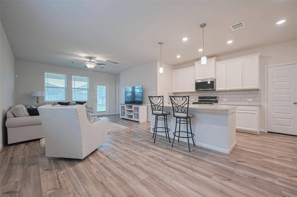 Open Concept Living/ Kitchen