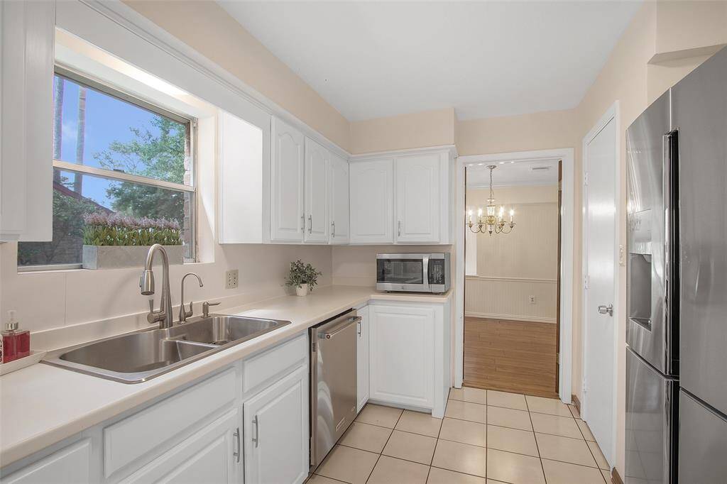 The modern refrigerator is included.