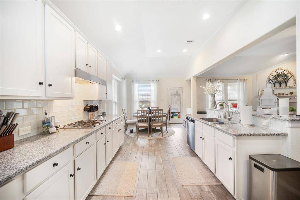 Granite counters with plenty of work space!