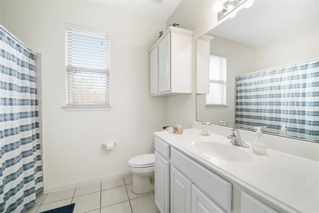 This well appointed bath is on the first floor to accommodate your secondary bedrooms!