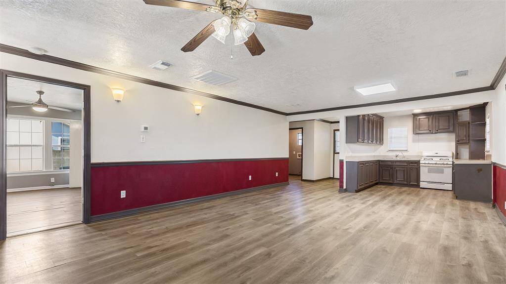 Dinning/Living Area