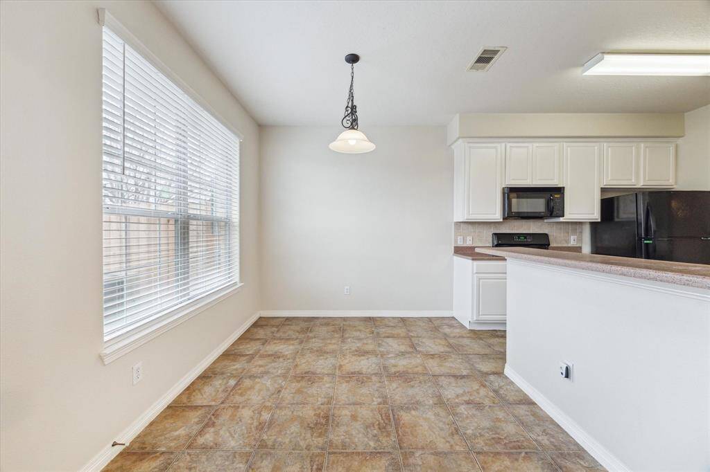 The breakfast nook adds convenience to the already spacious floorplan.