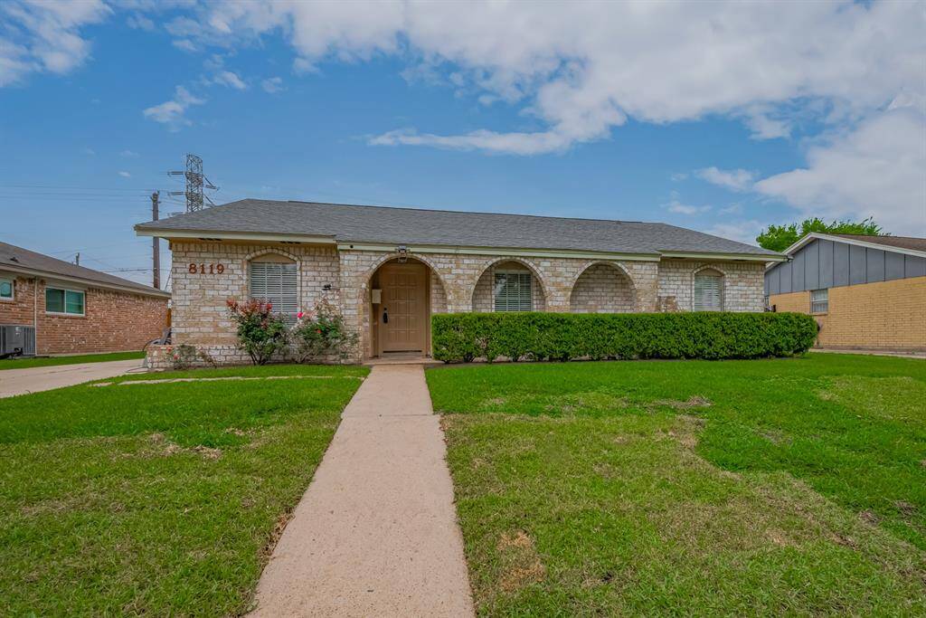 Welcome to 8119 La Roche Ln, a charming 3 bed, 2 full bath home!