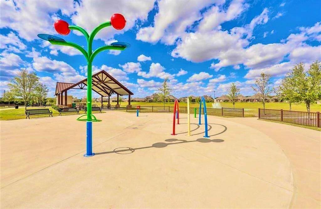Neighborhood splash pad