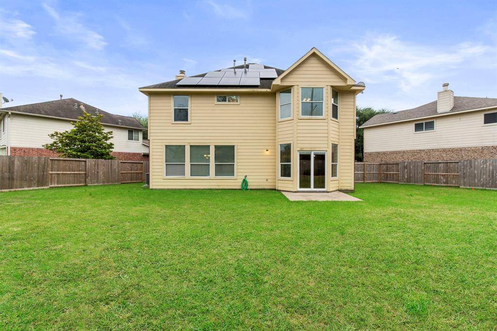 Spacious Backyard