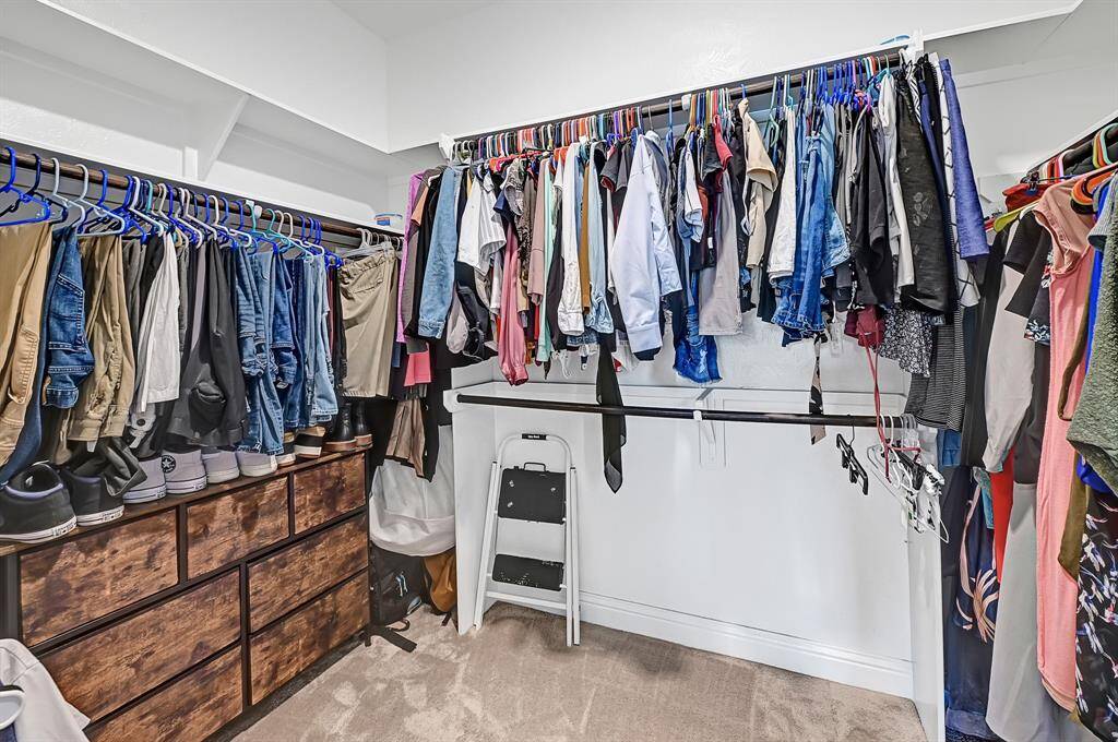 Your favorite full-sized washing machine and clothes dryer will fit perfectly in your new in-home laundry room. Built-in shelving make for easy organization and lovely aesthetics.
